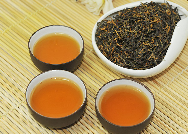 金骏眉茶叶水温泡(金骏眉茶冲泡温度) 第2张