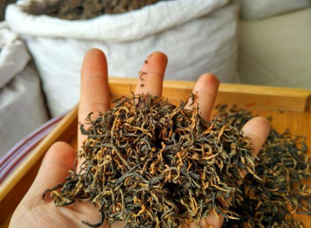 鉴别茶叶金骏眉真假(鉴别茶叶金骏眉真假视频) 第2张