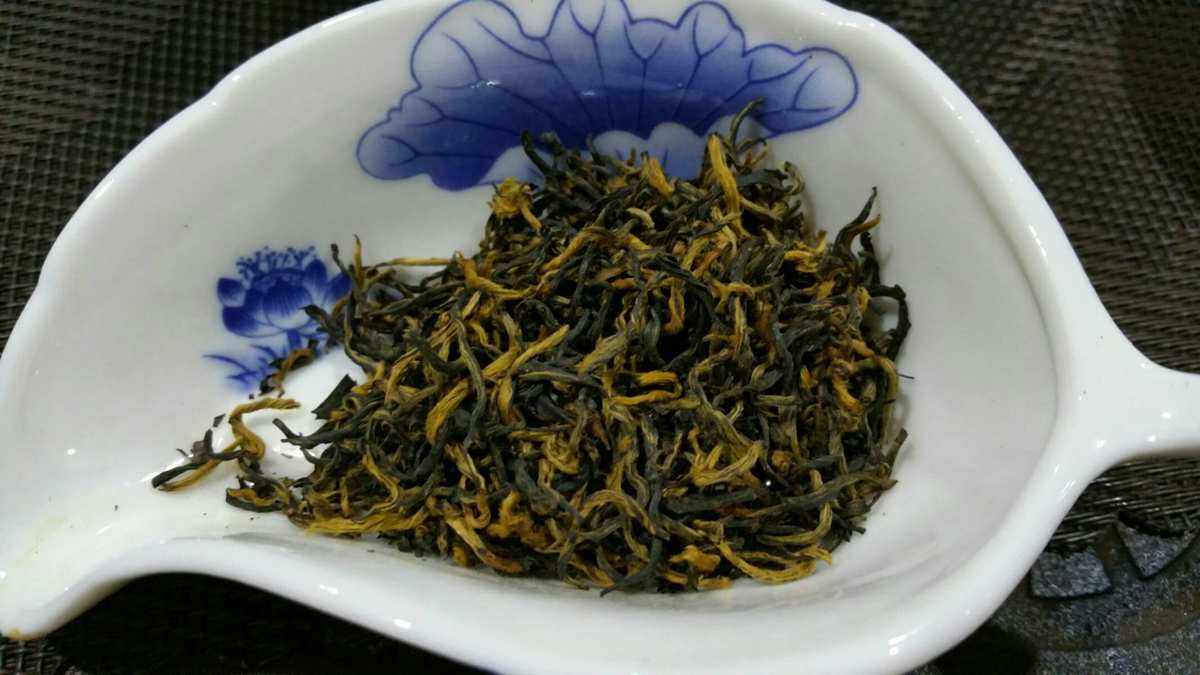 金骏眉茶叶里有绒毛(金骏眉有很多绒毛) 第2张