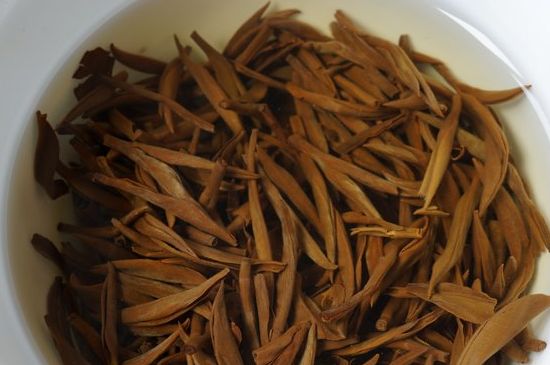 金骏眉茶叶怎样挑(金骏眉茶叶怎么看好坏) 第2张